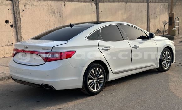 Dieundeu Occasion Hyundai Grandeur White Auto in Dakar in Dakar Dieundeu Occasion Hyundai Grandeur White Auto in Dakar in Dakar