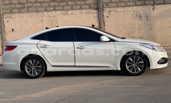 Dieundeu Occasion Hyundai Grandeur White Auto in Dakar in Dakar Dieundeu Occasion Hyundai Grandeur White Auto in Dakar in Dakar