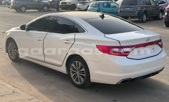 Dieundeu Occasion Hyundai Grandeur White Auto in Dakar in Dakar Dieundeu Occasion Hyundai Grandeur White Auto in Dakar in Dakar