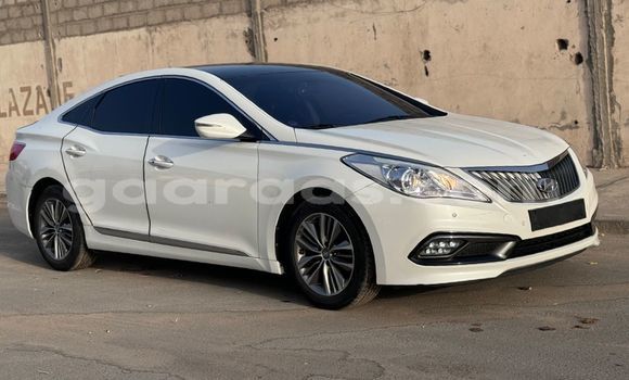 Dieundeu Occasion Hyundai Grandeur White Auto in Dakar in Dakar Dieundeu Occasion Hyundai Grandeur White Auto in Dakar in Dakar