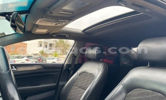 Buy Used Hyundai Sonata White Car in Dakar in Dakar Buy Used Hyundai Sonata White Car in Dakar in Dakar