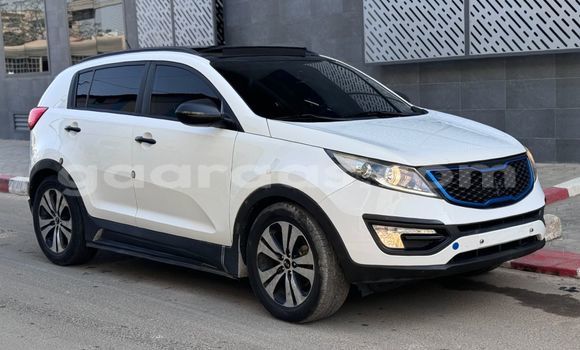 Buy Used Kia Sportage White Car in Dakar in Dakar Buy Used Kia Sportage White Car in Dakar in Dakar