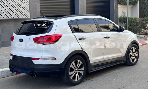 Buy Used Kia Sportage White Car in Dakar in Dakar Buy Used Kia Sportage White Car in Dakar in Dakar