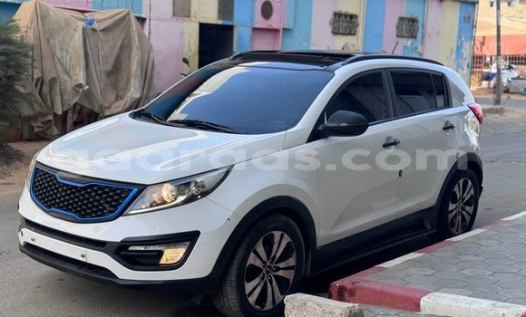 Buy Used Kia Sportage White Car in Dakar in Dakar Buy Used Kia Sportage White Car in Dakar in Dakar