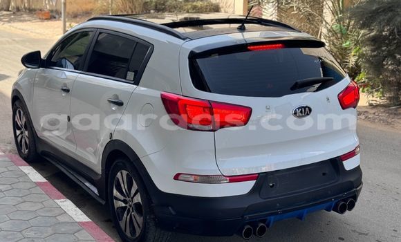 Buy Used Kia Sportage White Car in Dakar in Dakar Buy Used Kia Sportage White Car in Dakar in Dakar