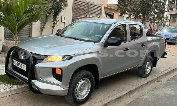 Buy Used Mitsubishi L200 Silver Car in Dakar in Dakar Buy Used Mitsubishi L200 Silver Car in Dakar in Dakar