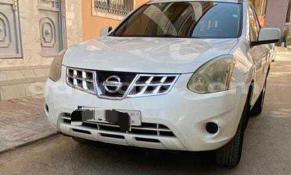 Dieundeu Occasion Nissan Rogue White Auto in Dakar in Dakar