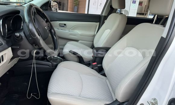 Dieundeu Imported Mitsubishi Outlander White Auto in Dakar in Dakar Dieundeu Imported Mitsubishi Outlander White Auto in Dakar in Dakar