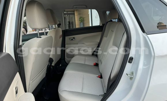 Dieundeu Imported Mitsubishi Outlander White Auto in Dakar in Dakar Dieundeu Imported Mitsubishi Outlander White Auto in Dakar in Dakar