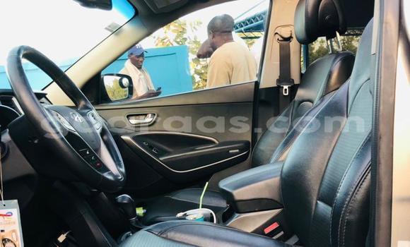 Buy Used Hyundai Santa Fe Silver Car in Dakar in Dakar Buy Used Hyundai Santa Fe Silver Car in Dakar in Dakar