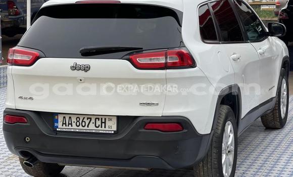 Acheter Occasion Voiture Jeep Cherokee Blanc à Dakar, Dakar Acheter Occasion Voiture Jeep Cherokee Blanc à Dakar, Dakar