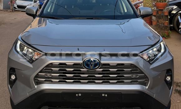 Dieundeu Imported Toyota RAV4 Silver Auto in Dakar in Dakar Dieundeu Imported Toyota RAV4 Silver Auto in Dakar in Dakar