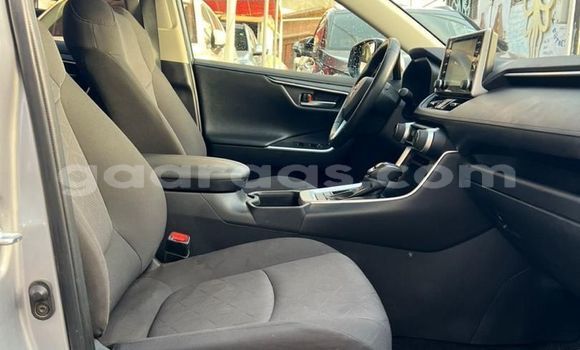 Dieundeu Imported Toyota RAV4 Silver Auto in Dakar in Dakar Dieundeu Imported Toyota RAV4 Silver Auto in Dakar in Dakar