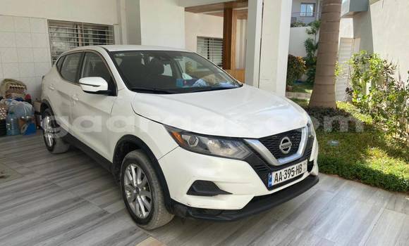 Buy Used Nissan Qashqai White Car in Dakar in Dakar Buy Used Nissan Qashqai White Car in Dakar in Dakar