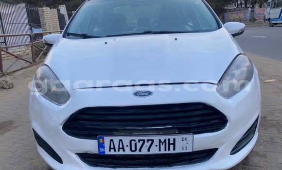 Dieundeu Occasion Ford Fiesta White Auto in Dakar in Dakar