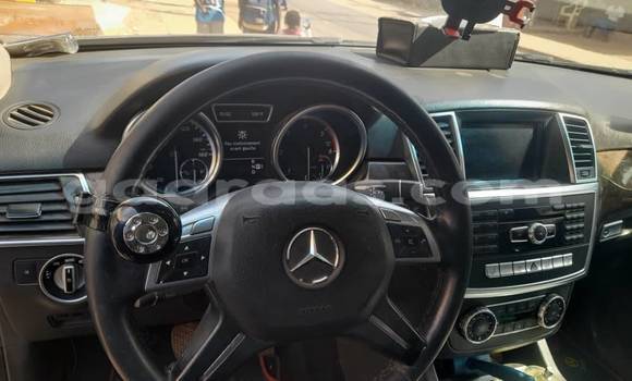 Acheter Occasion Voiture Mercedes‒Benz ML–Class Noir à Dakar, Dakar Acheter Occasion Voiture Mercedes‒Benz ML–Class Noir à Dakar, Dakar