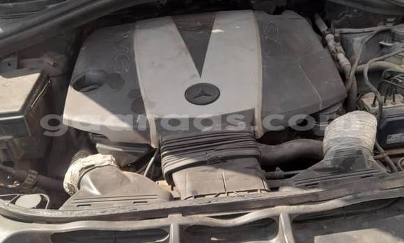 Acheter Occasion Voiture Mercedes‒Benz ML–Class Noir à Dakar, Dakar Acheter Occasion Voiture Mercedes‒Benz ML–Class Noir à Dakar, Dakar