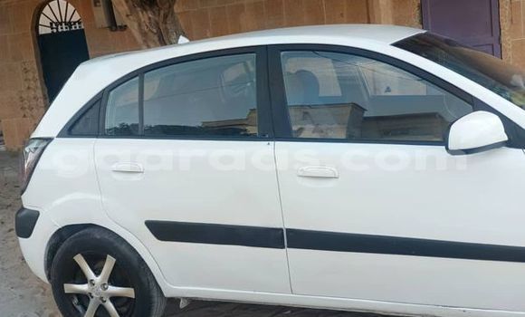 Buy Used Kia Carstar White Car in Dahra in Louga Buy Used Kia Carstar White Car in Dahra in Louga