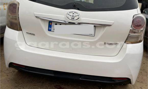 Buy Used Toyota Verso White Car in Dakar in Dakar Buy Used Toyota Verso White Car in Dakar in Dakar