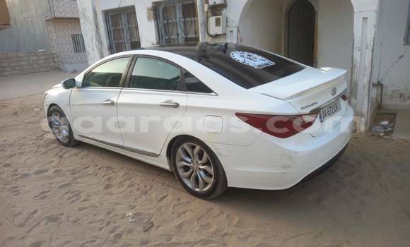 Acheter Occasion Voiture Hyundai Sonata Blanc à Dakar, Dakar Acheter Occasion Voiture Hyundai Sonata Blanc à Dakar, Dakar