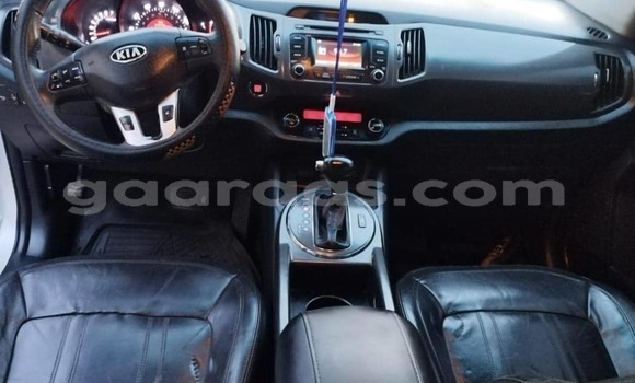 Dieundeu Occasion Kia Sportage Silver Auto in Dakar in Dakar Dieundeu Occasion Kia Sportage Silver Auto in Dakar in Dakar