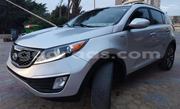 Dieundeu Occasion Kia Sportage Silver Auto in Dakar in Dakar Dieundeu Occasion Kia Sportage Silver Auto in Dakar in Dakar