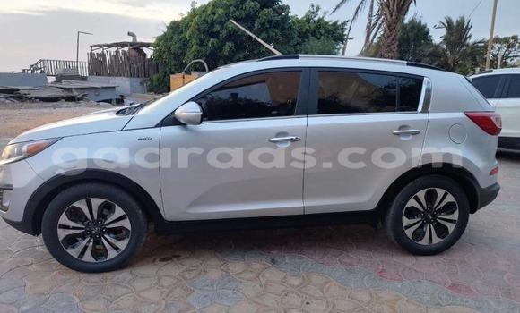 Dieundeu Occasion Kia Sportage Silver Auto in Dakar in Dakar Dieundeu Occasion Kia Sportage Silver Auto in Dakar in Dakar