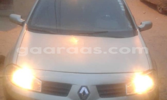 Dieundeu Occasion Renault Megane Silver Auto in Dakar in Dakar Dieundeu Occasion Renault Megane Silver Auto in Dakar in Dakar