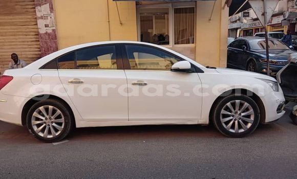 Buy Used Chevrolet Cruze White Car in Dakar in Dakar Buy Used Chevrolet Cruze White Car in Dakar in Dakar
