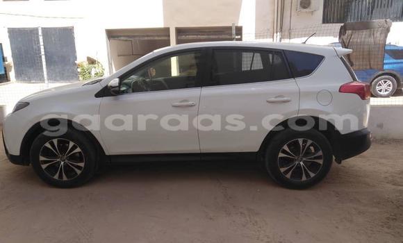 Acheter Occasion Voiture Toyota RAV4 Blanc à Dakar, Dakar Acheter Occasion Voiture Toyota RAV4 Blanc à Dakar, Dakar