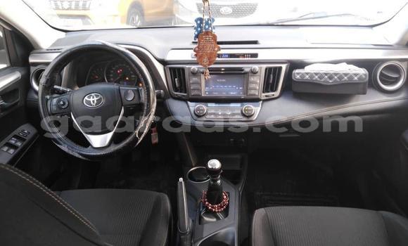 Acheter Occasion Voiture Toyota RAV4 Blanc à Dakar, Dakar Acheter Occasion Voiture Toyota RAV4 Blanc à Dakar, Dakar