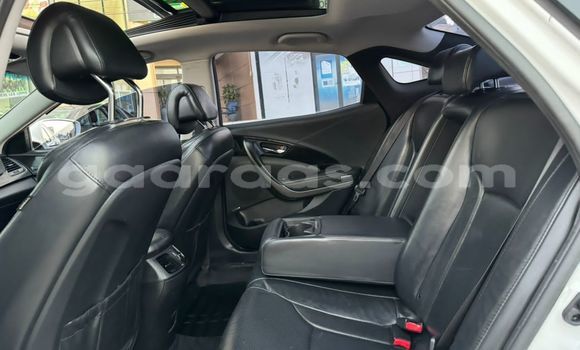 Dieundeu Imported Hyundai Grandeur White Auto in Dakar in Dakar Dieundeu Imported Hyundai Grandeur White Auto in Dakar in Dakar