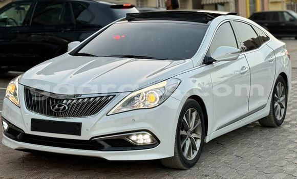 Dieundeu Imported Hyundai Grandeur White Auto in Dakar in Dakar Dieundeu Imported Hyundai Grandeur White Auto in Dakar in Dakar