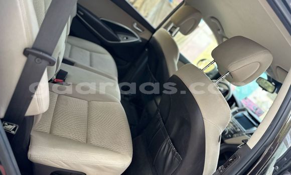 Dieundeu Occasion Hyundai Santa Fe Black Auto in Dakar in Dakar Dieundeu Occasion Hyundai Santa Fe Black Auto in Dakar in Dakar