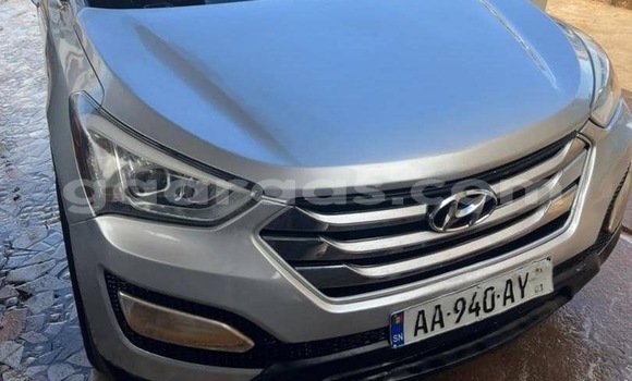 Dieundeu Occasion Hyundai Santa Fe Silver Auto in Dakar in Dakar Dieundeu Occasion Hyundai Santa Fe Silver Auto in Dakar in Dakar