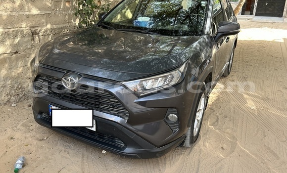 Dieundeu Occasion Toyota RAV4 Silver Auto in Dakar in Dakar Dieundeu Occasion Toyota RAV4 Silver Auto in Dakar in Dakar