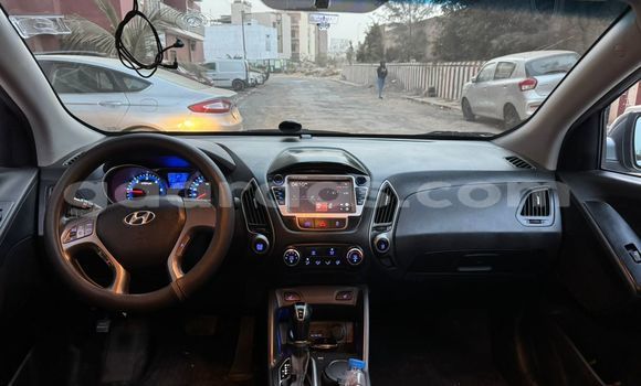 Buy Used Hyundai Tucson Silver Car in Dakar in Dakar Buy Used Hyundai Tucson Silver Car in Dakar in Dakar