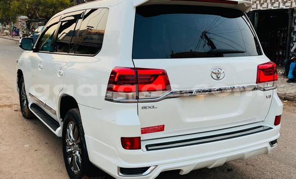 Acheter Occasion Voiture Toyota Land Cruiser Blanc à Dakar, Dakar Acheter Occasion Voiture Toyota Land Cruiser Blanc à Dakar, Dakar