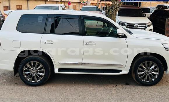 Acheter Occasion Voiture Toyota Land Cruiser Blanc à Dakar, Dakar Acheter Occasion Voiture Toyota Land Cruiser Blanc à Dakar, Dakar