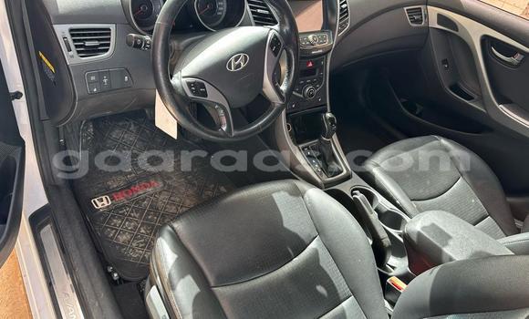 Dieundeu Occasion Hyundai Elantra White Auto in Dakar in Dakar Dieundeu Occasion Hyundai Elantra White Auto in Dakar in Dakar