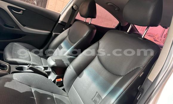 Dieundeu Occasion Hyundai Elantra White Auto in Dakar in Dakar Dieundeu Occasion Hyundai Elantra White Auto in Dakar in Dakar