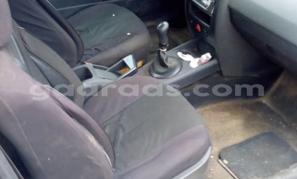 Dieundeu Occasion Renault Megane Blue Auto in Dakar in Dakar Dieundeu Occasion Renault Megane Blue Auto in Dakar in Dakar