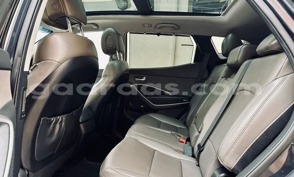 Dieundeu Occasion Hyundai Santa Fe Blue Auto in Dakar in Dakar Dieundeu Occasion Hyundai Santa Fe Blue Auto in Dakar in Dakar