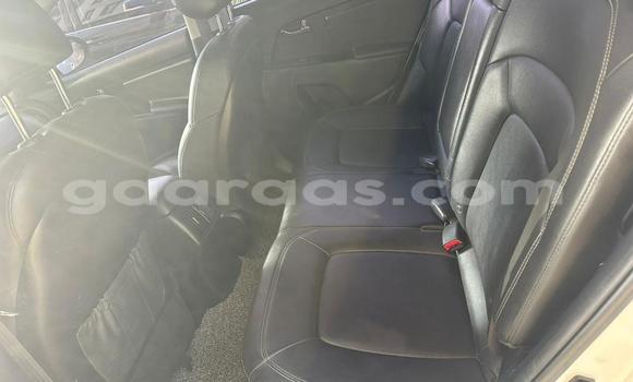 Buy Used Kia Sportage White Car in Diourbel in Diourbel Buy Used Kia Sportage White Car in Diourbel in Diourbel