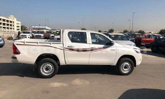 Acheter Import Voiture Toyota Hilux Noir à Dakar, Dakar Acheter Import Voiture Toyota Hilux Noir à Dakar, Dakar