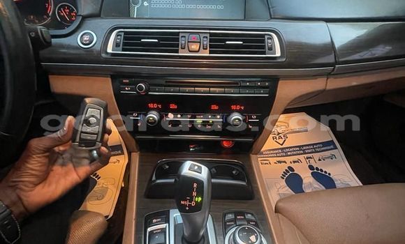 Dieundeu Occasion BMW 7-Series Black Auto in Dakar in Dakar Dieundeu Occasion BMW 7-Series Black Auto in Dakar in Dakar