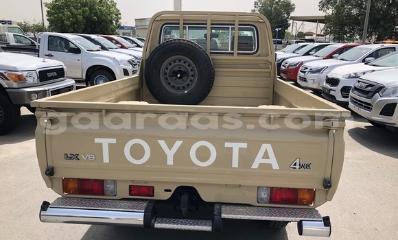 Acheter Import Voiture Toyota Land Cruiser Beige à Dakar, Dakar Acheter Import Voiture Toyota Land Cruiser Beige à Dakar, Dakar