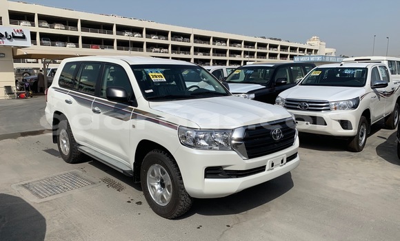 Acheter Import Voiture Toyota Land Cruiser Blanc à Dakar, Dakar Acheter Import Voiture Toyota Land Cruiser Blanc à Dakar, Dakar