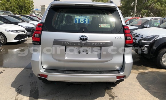 Acheter Import Voiture Toyota Land Cruiser Prado Gris à Dakar, Dakar Acheter Import Voiture Toyota Land Cruiser Prado Gris à Dakar, Dakar