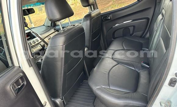 Acheter Import Voiture Mitsubishi L200 Blanc à Dakar, Dakar Acheter Import Voiture Mitsubishi L200 Blanc à Dakar, Dakar